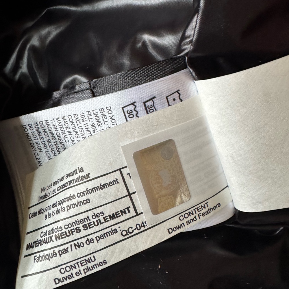 Canada Goose Abbott Hoody Jacket - Picture 9 of 9